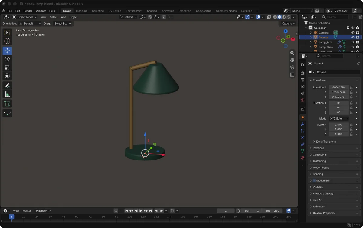 Скриншот программы Blender, показывающий 3D-модель настольной лампы и интерфейс программы.