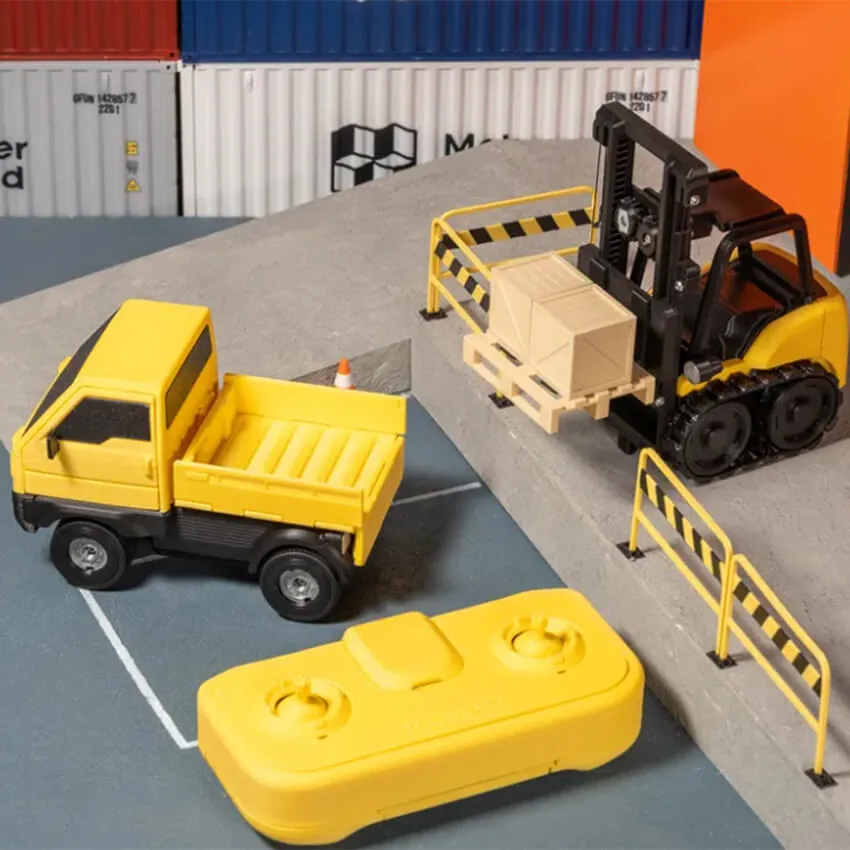 Комплект Bambu Lab CyberBrick Beginner для создания интерактивных игрушек  (минимальный)