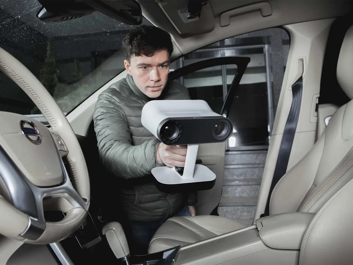 3D сканер Artec Leo