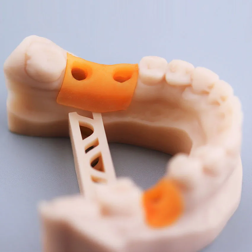 Фотополимерная смола Gorky Liquid Dental Gingiva, розовая (1 кг)