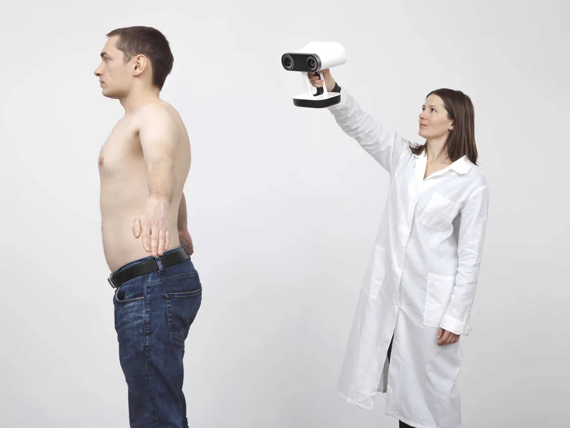 3D сканер Artec Leo